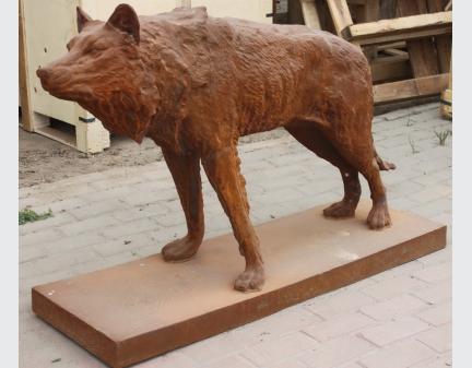 iron animal sculptures,animal iron wolf statue