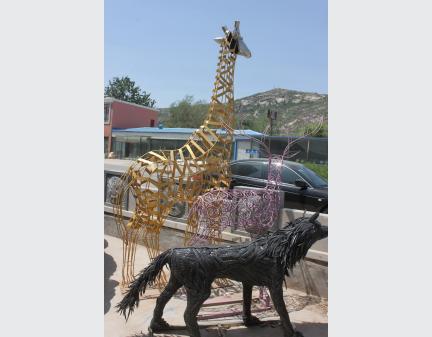 iron sheet items giraffe ,Modern Outdoor Sculptures